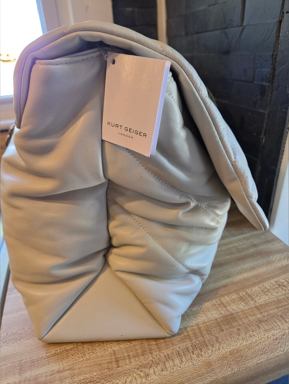 Kurt Geiger NWT Creme Quilted Macro Kensington GORGEOUS - Picture 9 of 11
